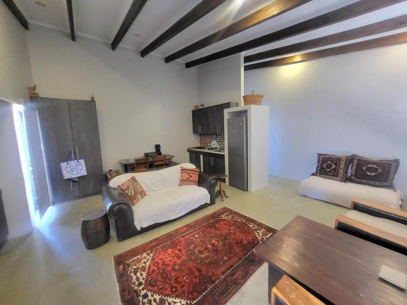 6 Bedroom Property for Sale in Sunset Estate Western Cape